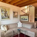Welcome Traveller Charm Montees Апартаменты *
