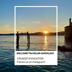 Welcome Traveller Charm Montees