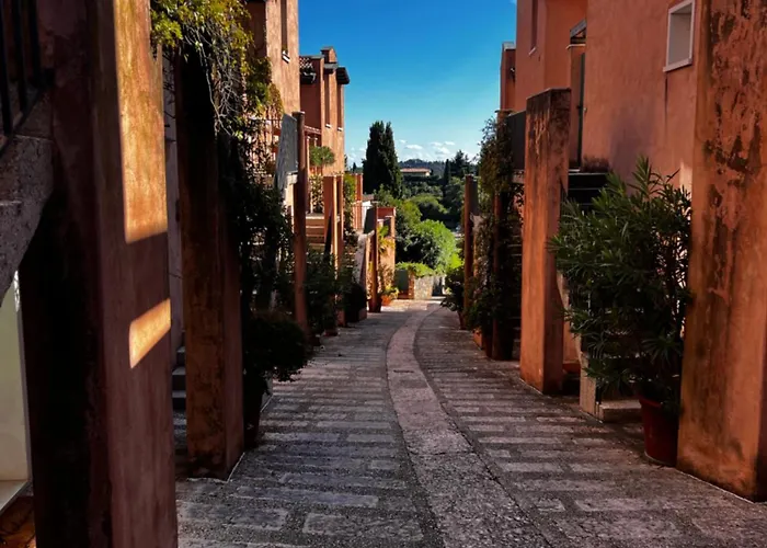 Welcome Traveller Charm Montees * Marciaga