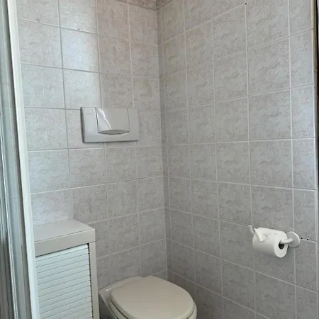 아파트 Welcome Traveller Charm Montees