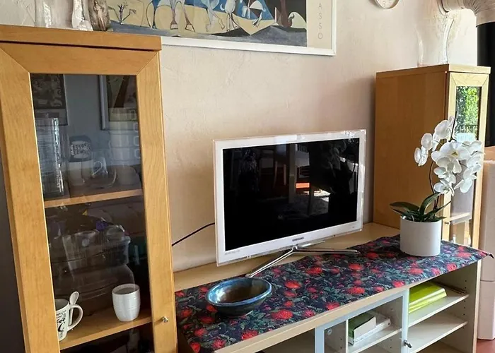 Welcome Traveller Charm Montees *