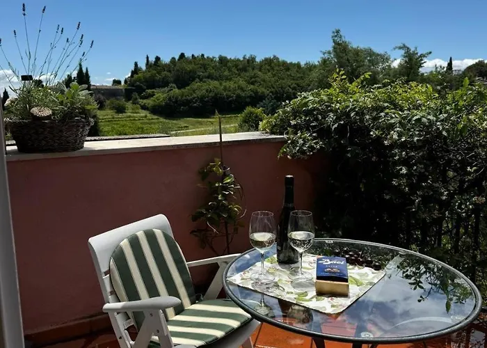 Apartment Welcome Traveller Charm Montees Marciaga